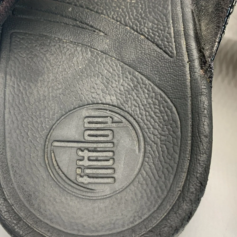 FitFlop Black Sequins Flip Flops Sz 7.  FFL0623